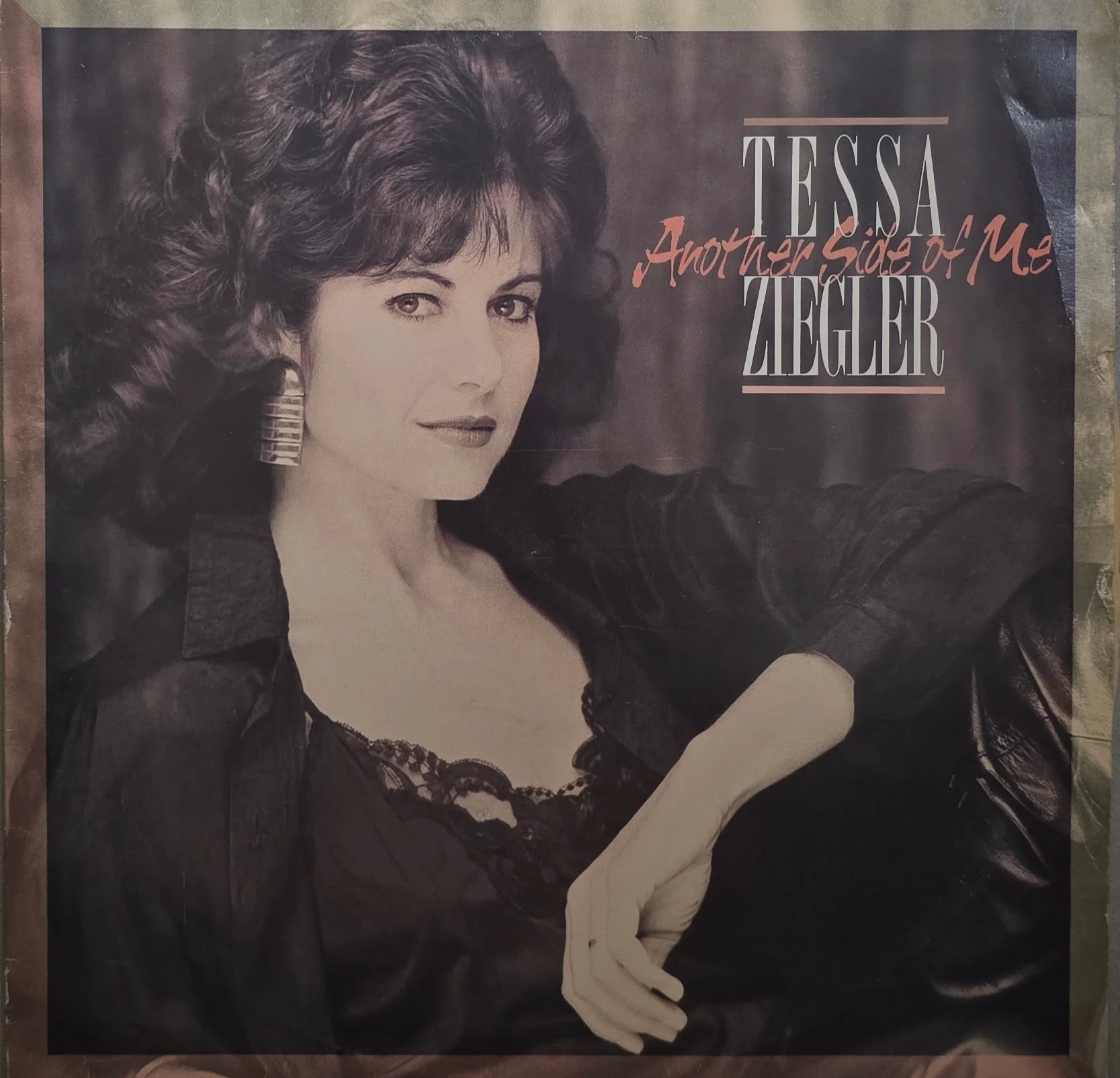 Tessa Ziegler – Another Side Of Me